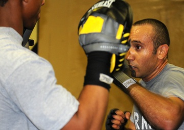 Deployed soldier sets sights on boxing ring