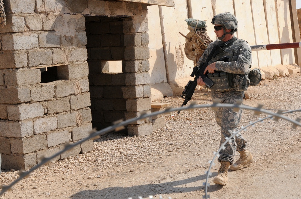 White Falcons secure IP station to conduct training with local police