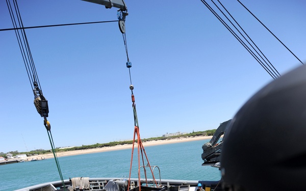 Bonhomme Richard recovery operations