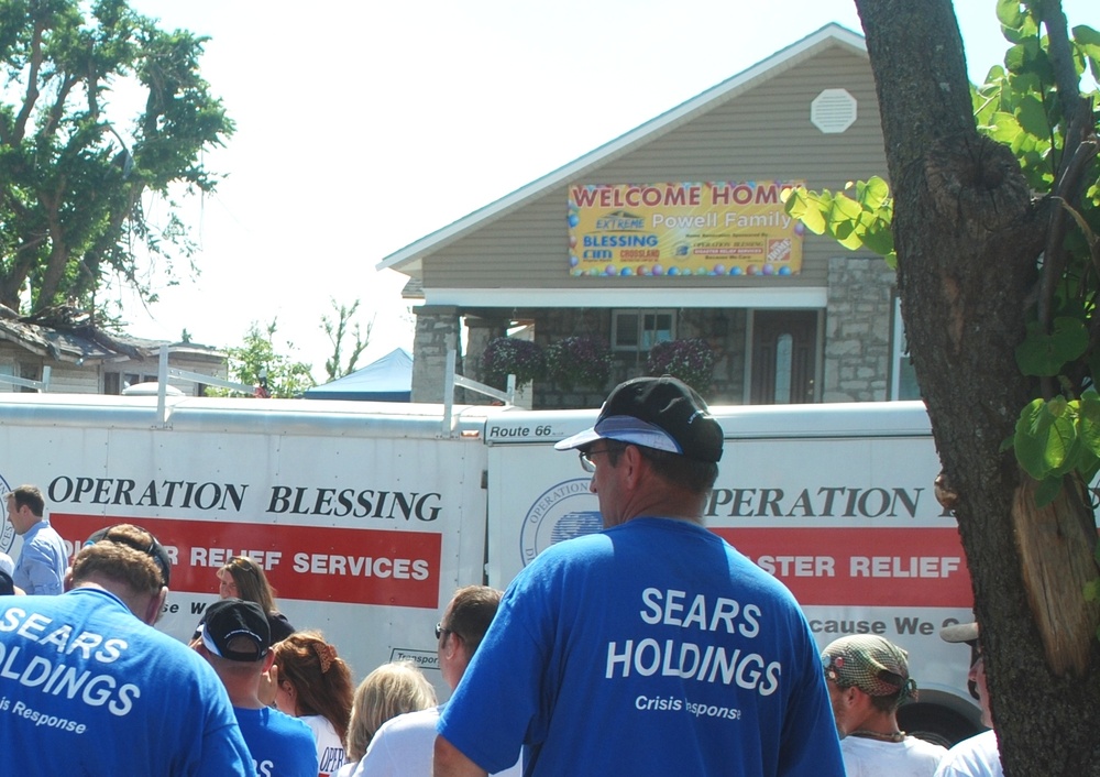 Charitable group rebuilds tornado victim's home