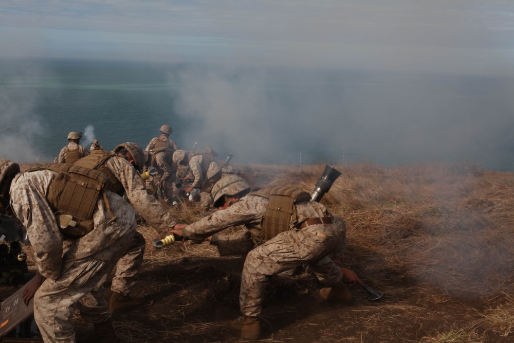 US Marines, Australians conduct live-fire exercise during Talisman Sabre 2011