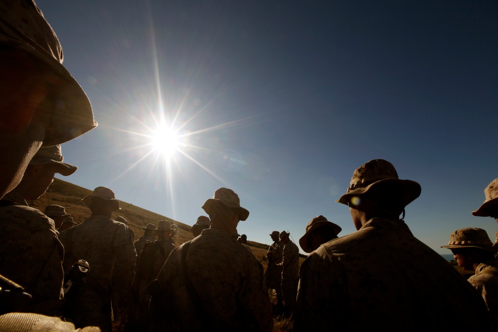 US Marines fire mortars during Talisman Sabre 2011