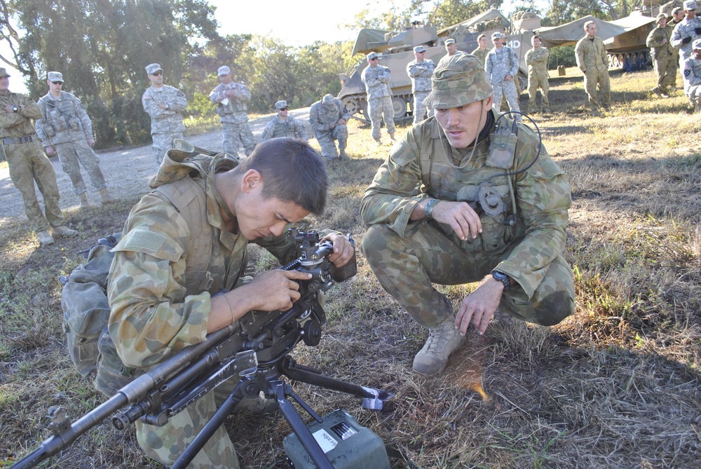 Australian Defence Force troops, US soldiers train together during Talisman Sabre 2011