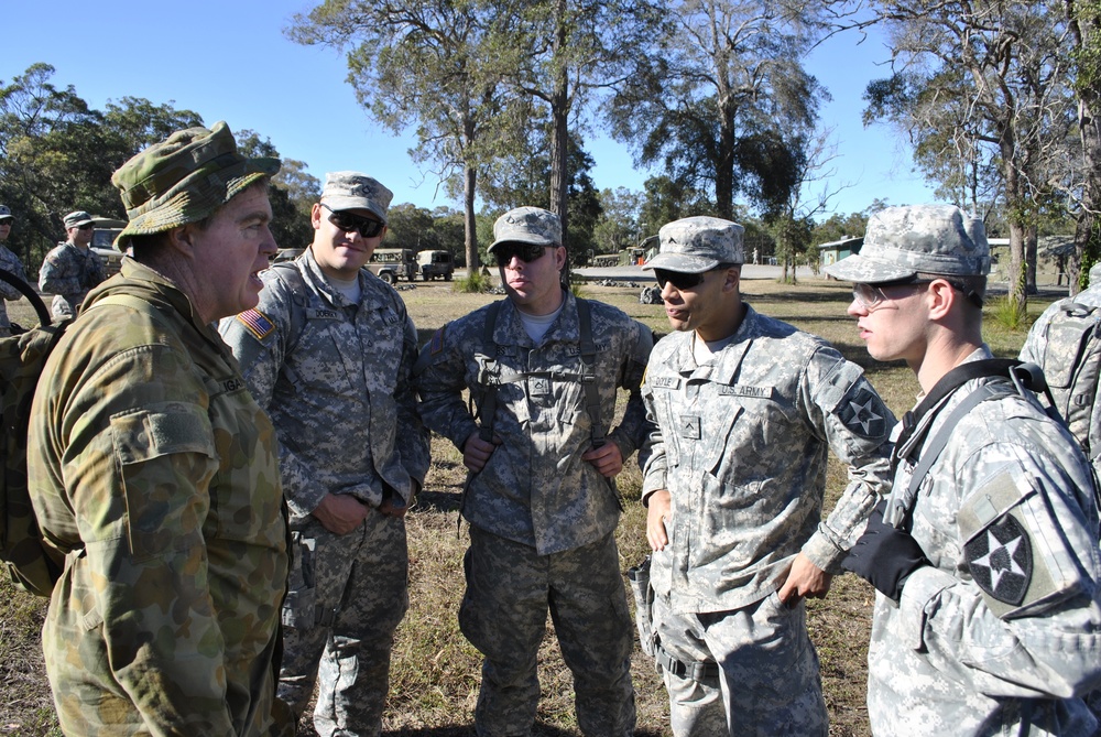 Australian Defence Force troops, US soldiers train together during Talisman Sabre 2011