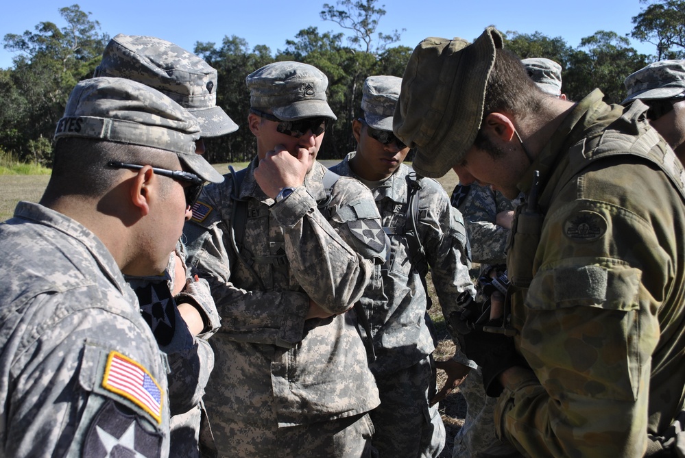 Australian Defence Force troops, US soldiers train together during Talisman Sabre 2011