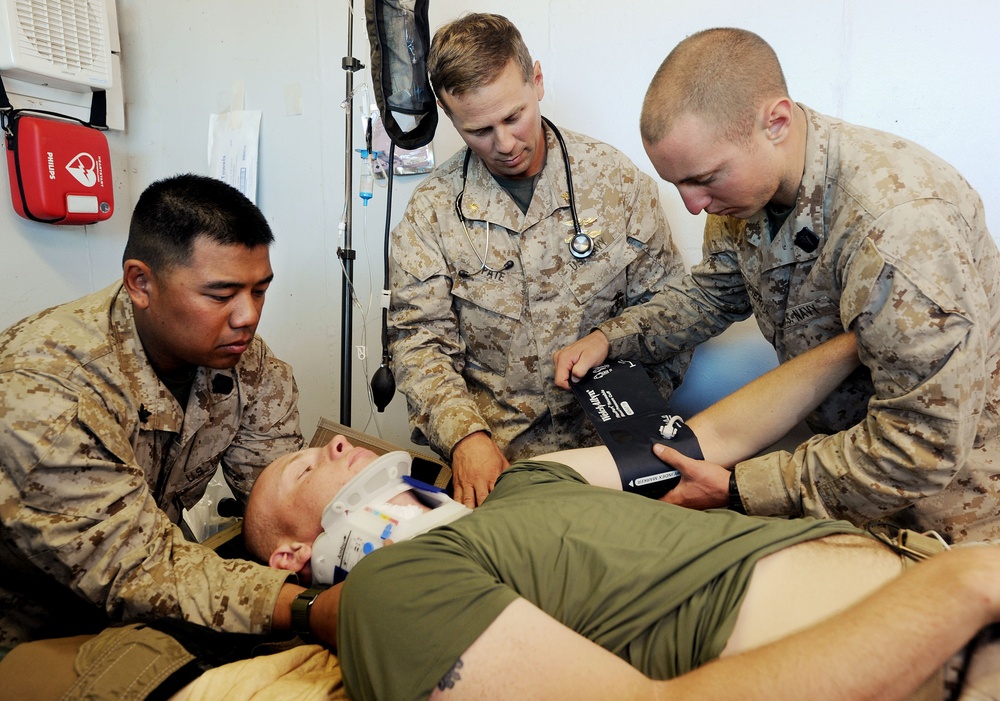 US Navy medical personnel practice advanced trauma life support procedures during Talisman Sabre 2011