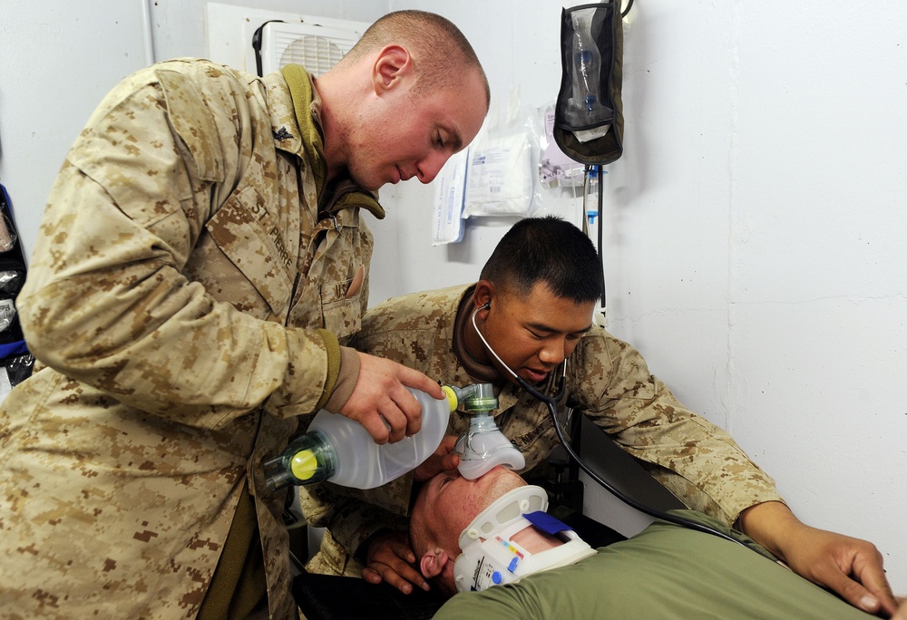 US Navy medical personnel practice advanced trauma life support procedures during Talisman Sabre 2011