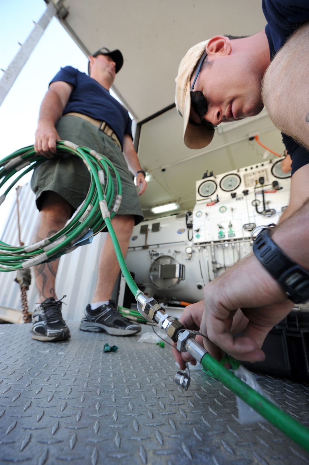 MDSU 2 aboard USNS Grasp