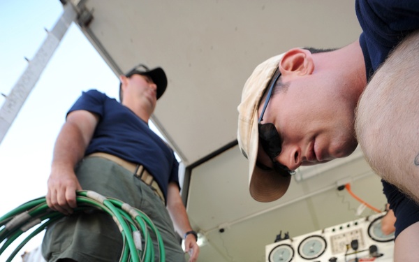 MDSU 2 aboard USNS Grasp