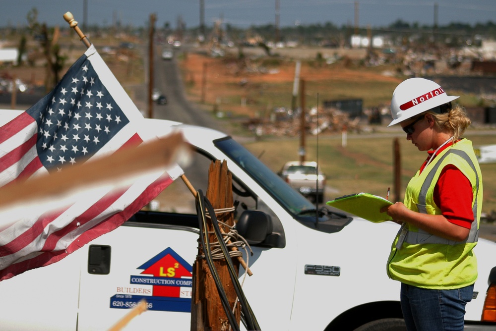 Joplin tornado response: Attitude is everything for deployed bride-to-be