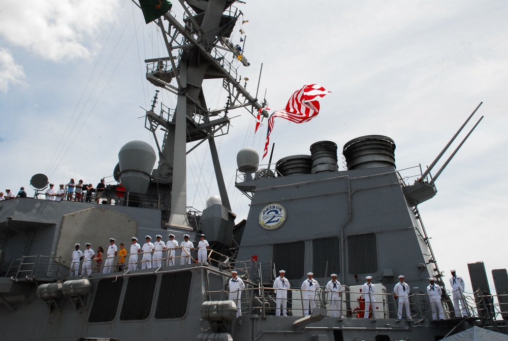 USS Barry returns to NS Norfolk