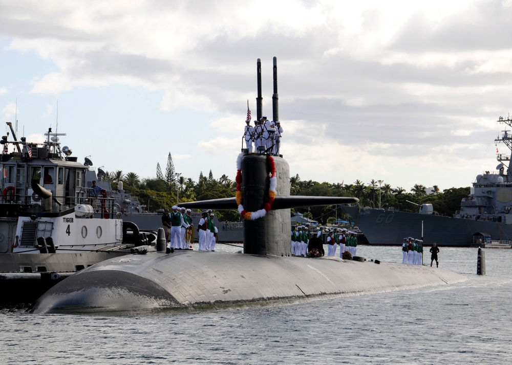 USS La Jolla returns to Hawaii