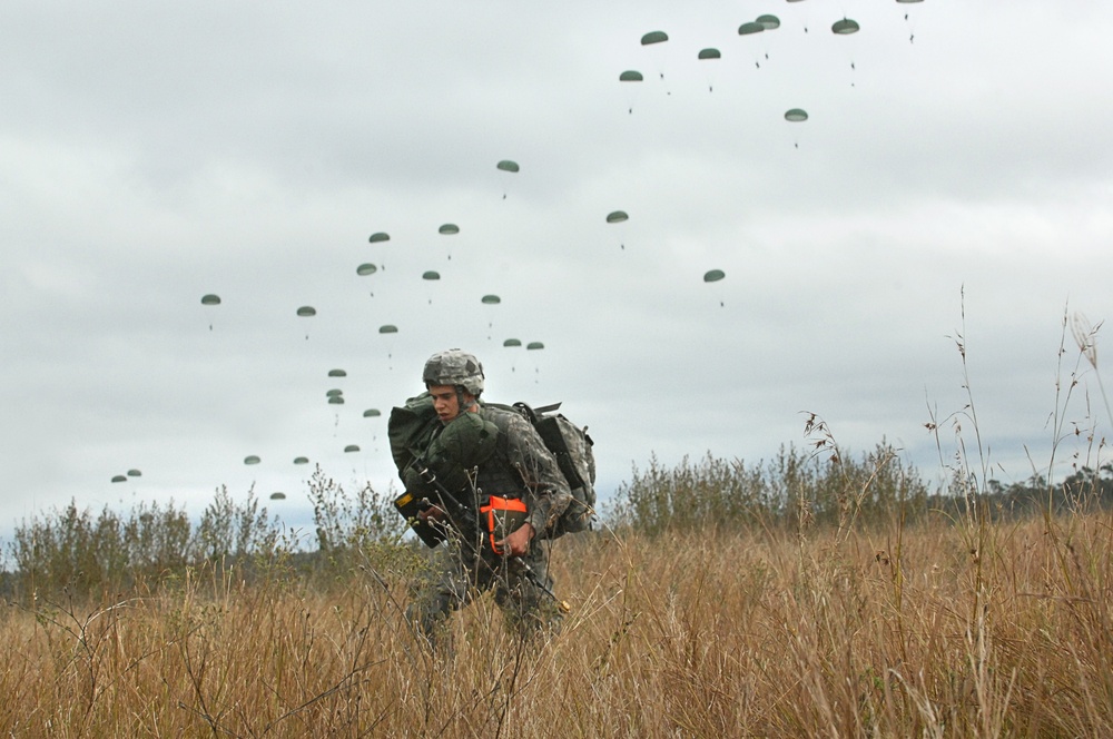 US soldiers parachute into Shoalwater Bay Training Area during Talisman Sabre 2011