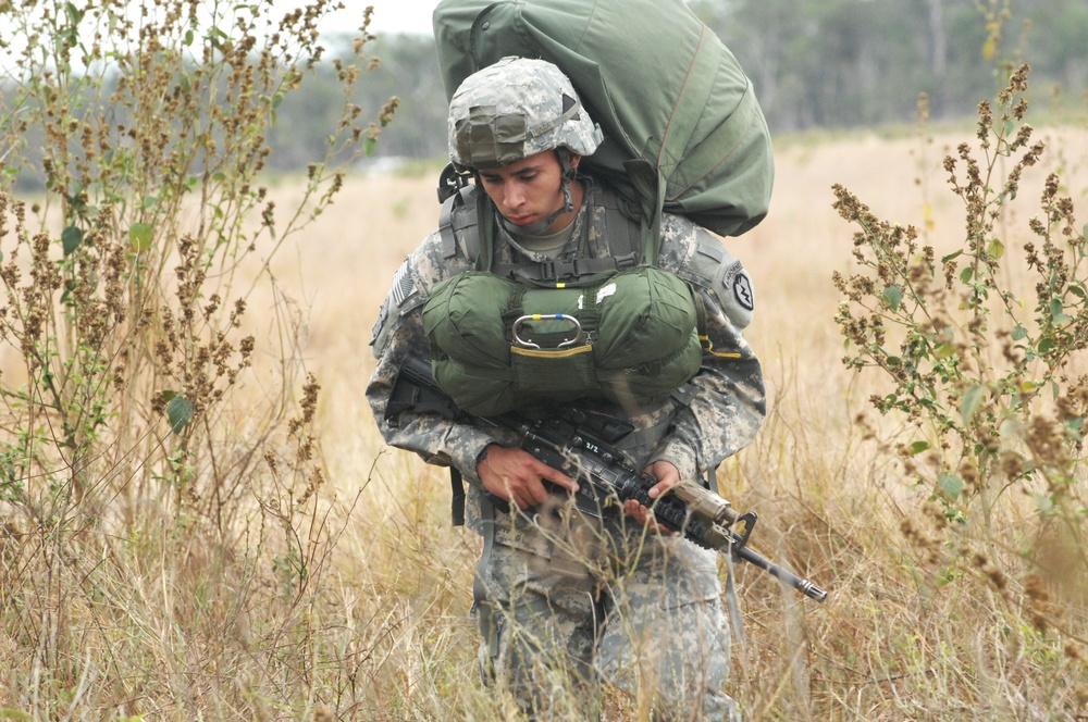 US soldiers parachute into Shoalwater Bay Training Area during Talisman Sabre 2011