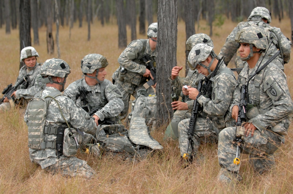 US soldiers parachute into Shoalwater Bay Training Area during Talisman Sabre 2011