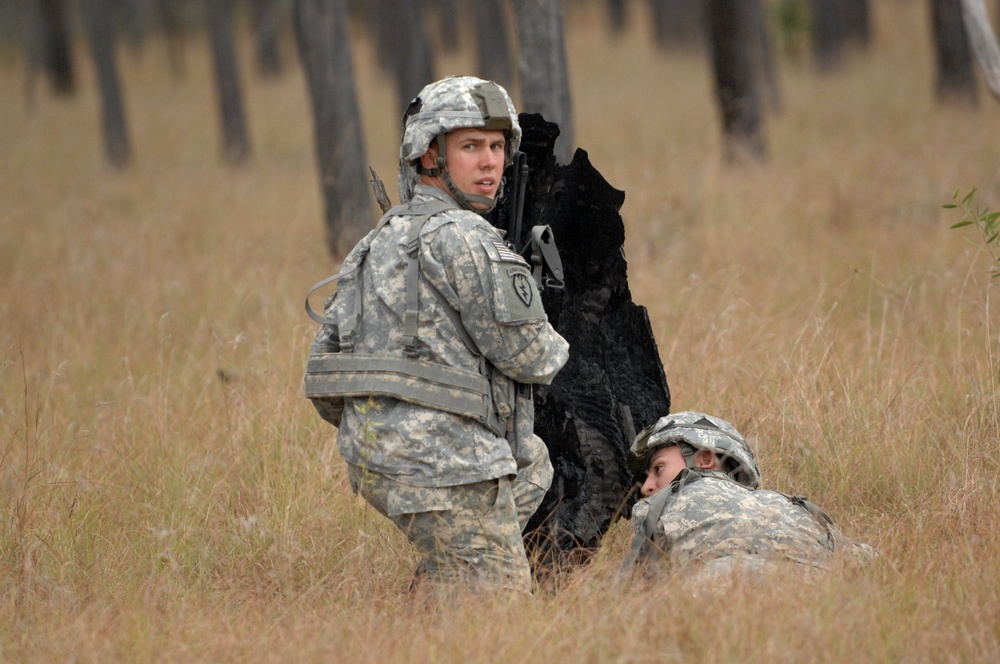 US soldiers parachute into Shoalwater Bay Training Area during Talisman Sabre 2011