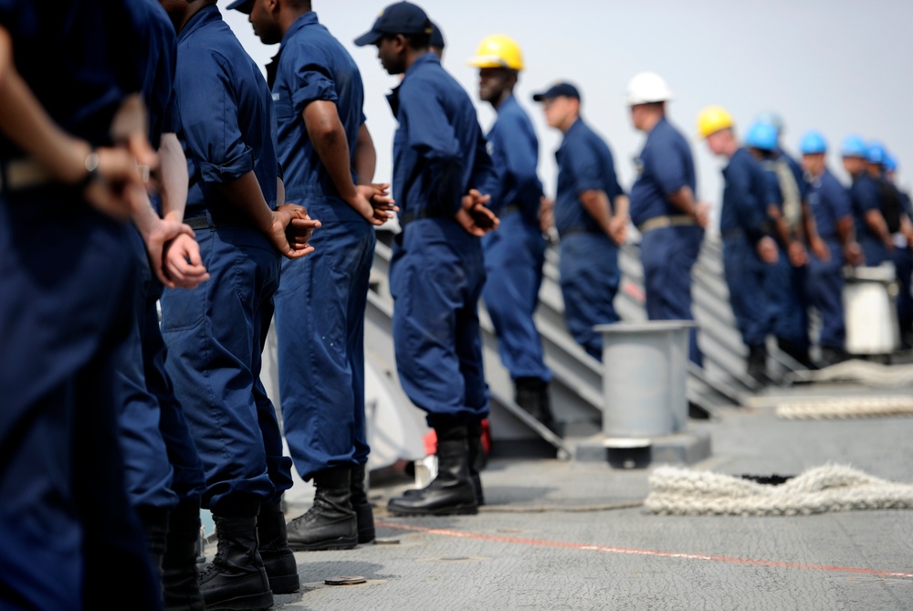 USS Anzio debarks Djiboui