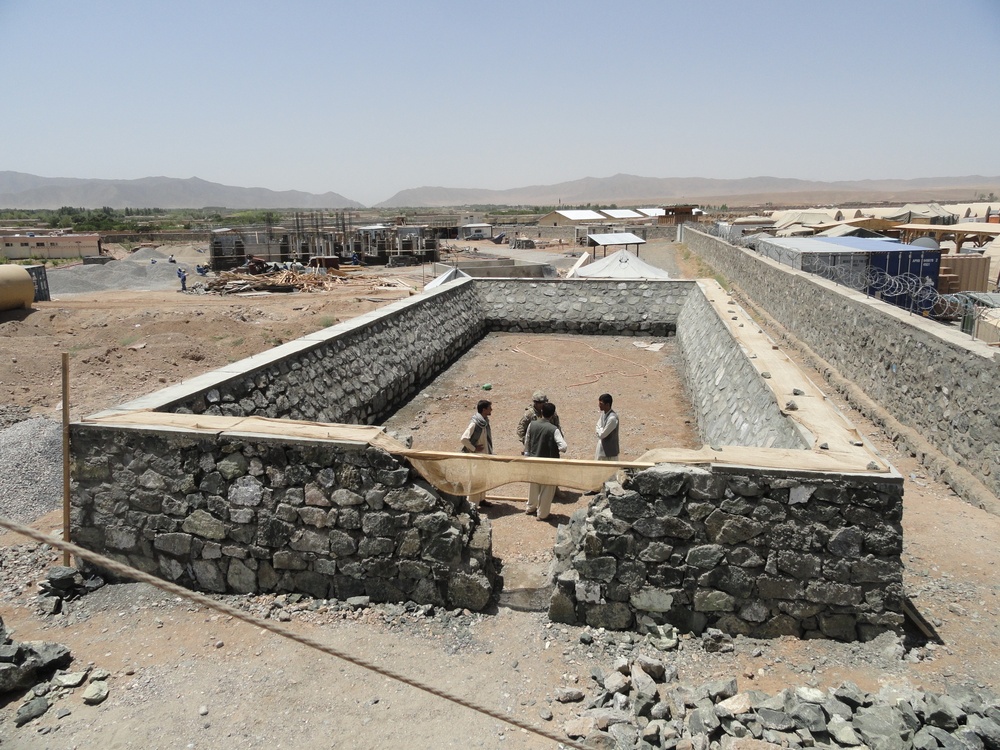 Demonstration farm reservoir nearing completion
