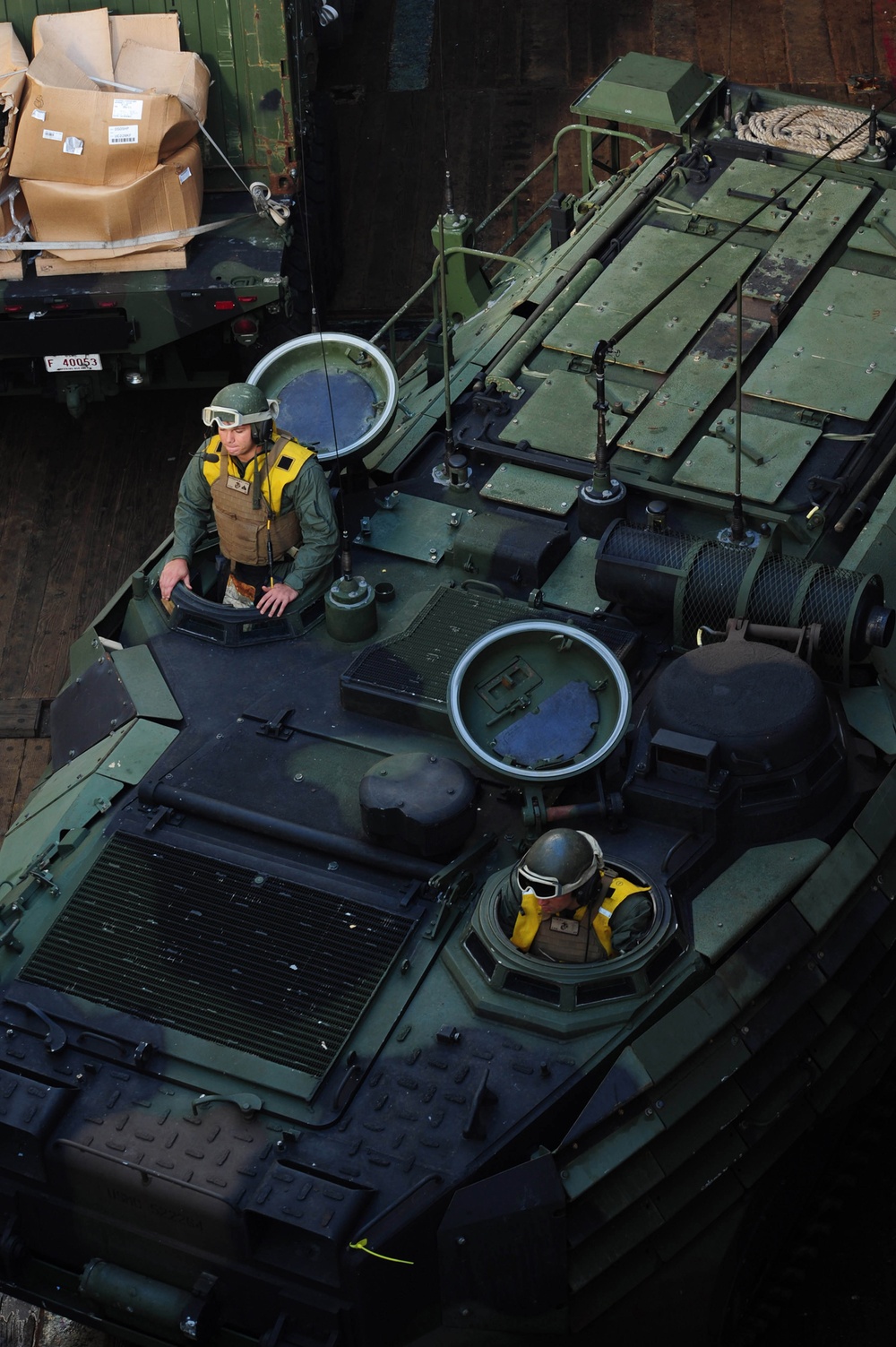 US, Australian sailors work together during Talisman Sabre 2011