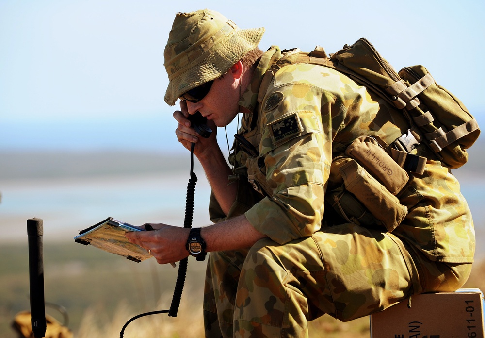 US Marines, Australian troops coordinate close air support during Talisman Sabre 2011