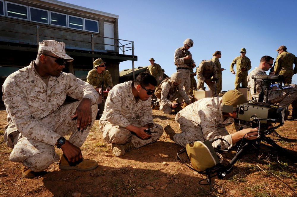 US Marines, Australian troops coordinate close air support during Talisman Sabre 2011