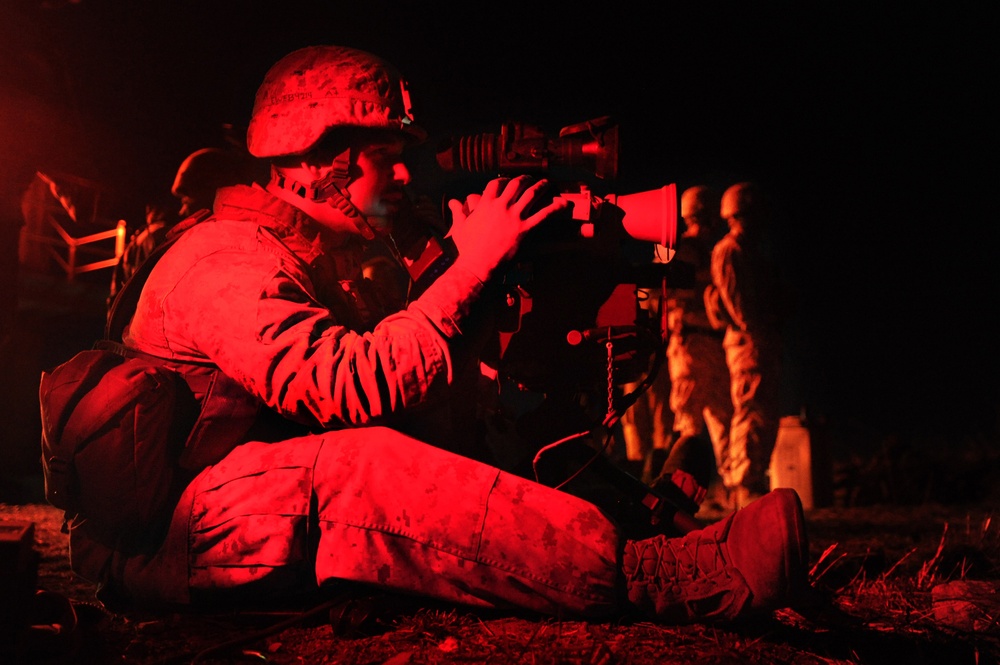 US Marines, Australian troops coordinate close air support during Talisman Sabre 2011