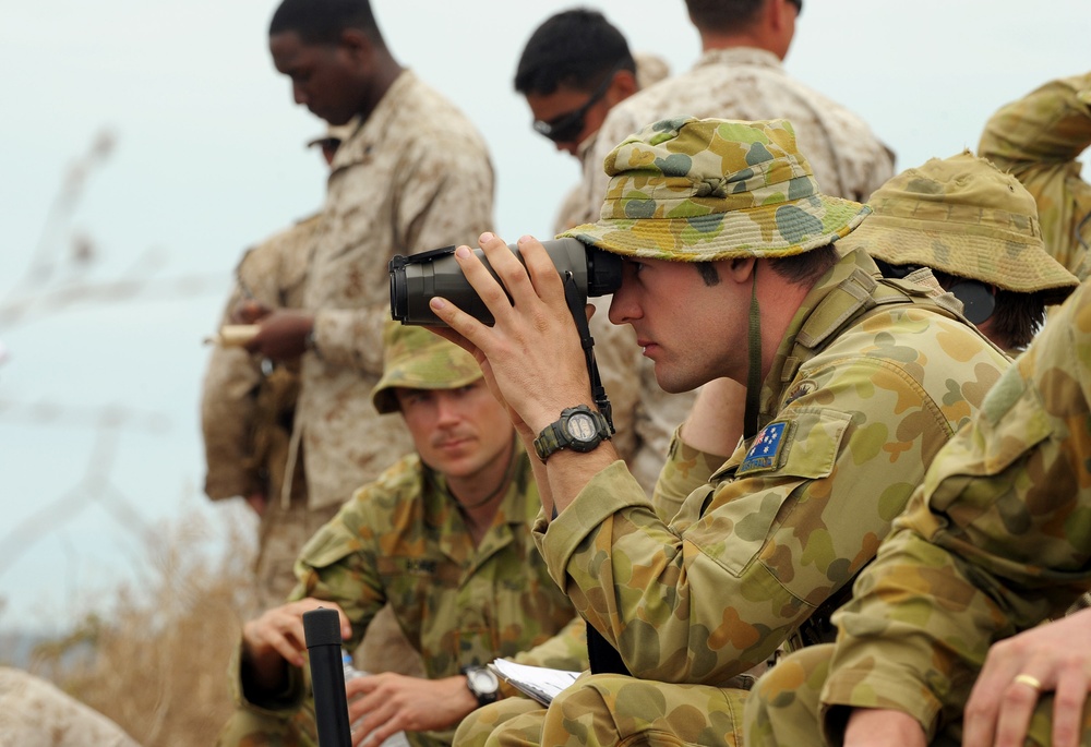 US Marines, Australian troops coordinate close air support during Talisman Sabre 2011