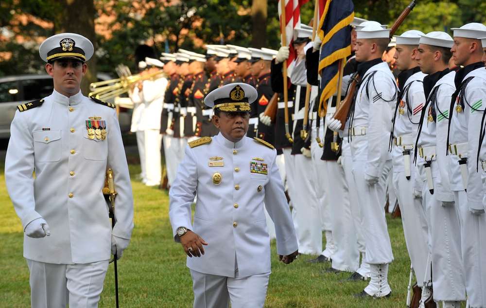 Indonesian navy chief of staff visits Washington