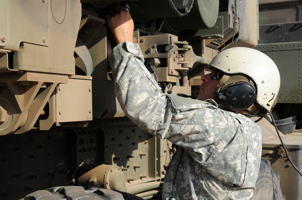 Soldiers train with new weapon system