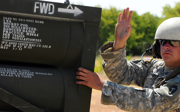 Soldiers train with new weapon system