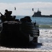 US Marine practice amphibious assault during Talisman Sabre 2011