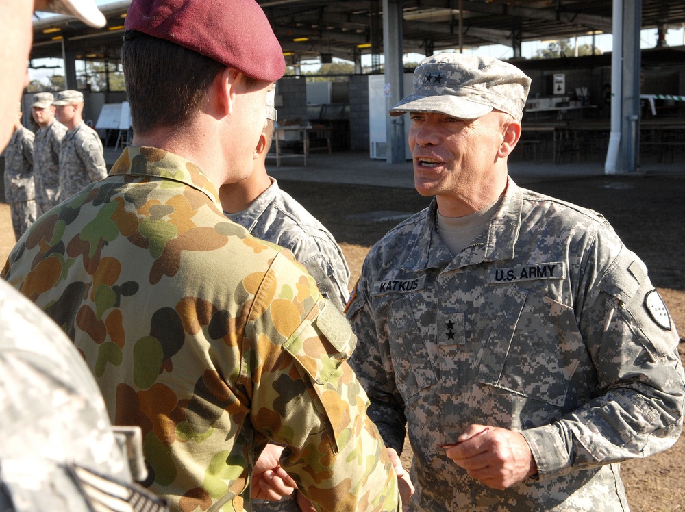 US, Australian paratroopers exchange wings during Talisman Sabre 2011