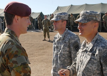 US, Australian paratroopers exchange wings during Talisman Sabre 2011