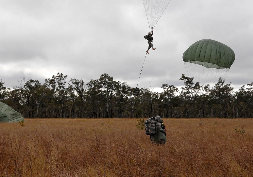 US, Australian Defence Force paratroopers jump into training during Talisman Sabre 2011