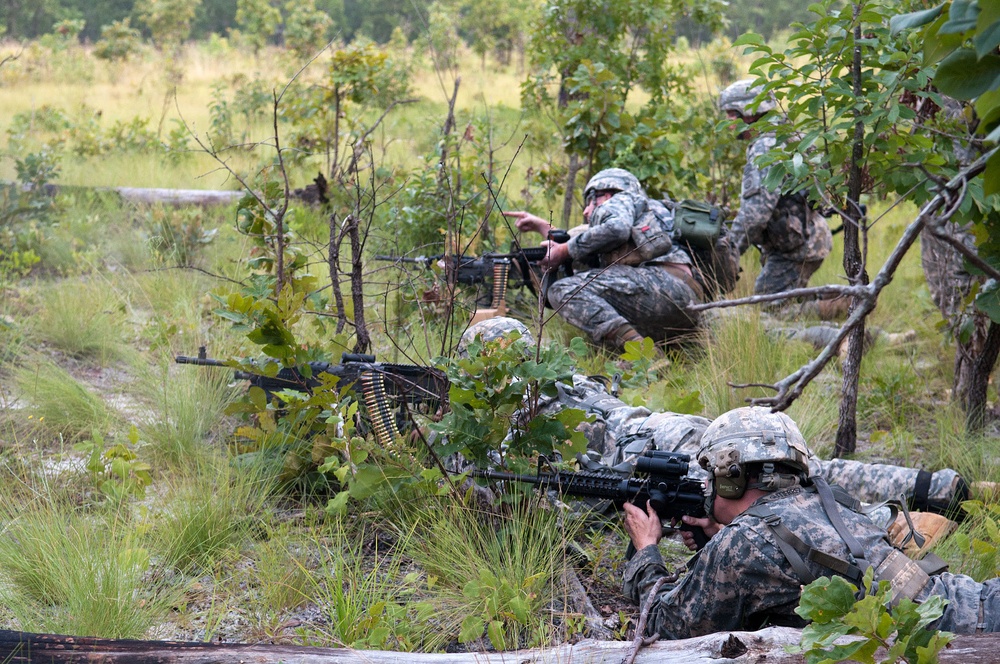 Devil engineers train to clear obstacles