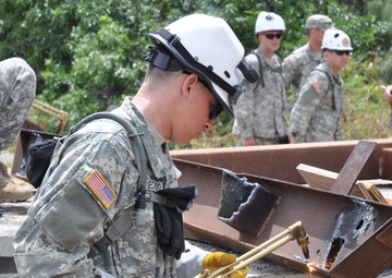 Search and Extraction Team trains for disaster