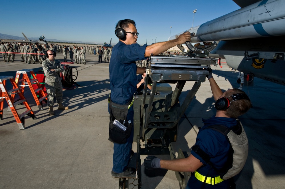 Weapons load crew competition