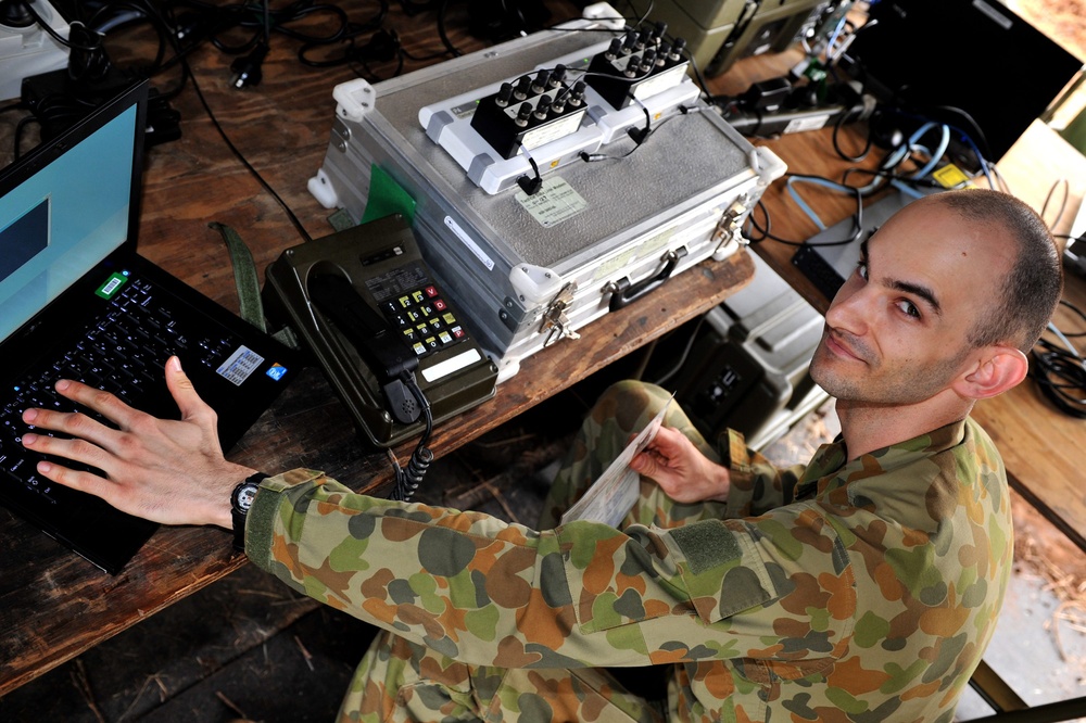 Australian Defence Force troops train in Shoalwater Bay Training Area during Talisman Sabre 2011