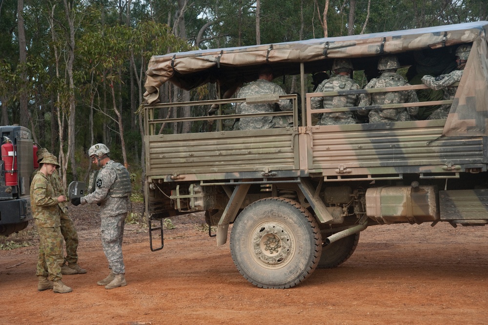 US, Australian Defence Force troops train in Shoalwater Bay Training Area during Talisman Sabre 2011