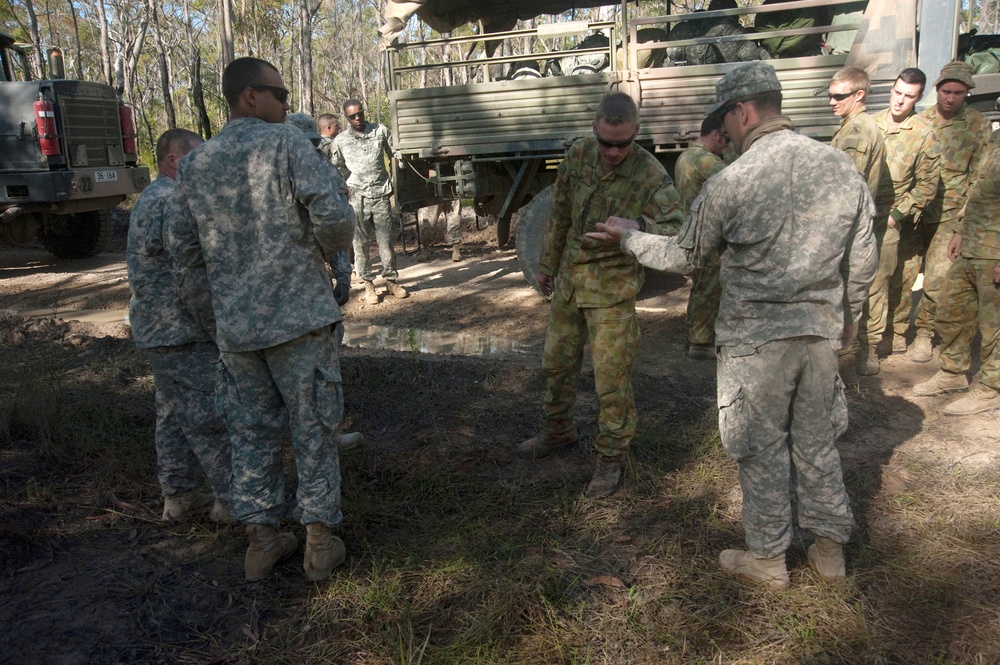 US, Australian Defence Force troops train in Shoalwater Bay Training Area during Talisman Sabre 2011