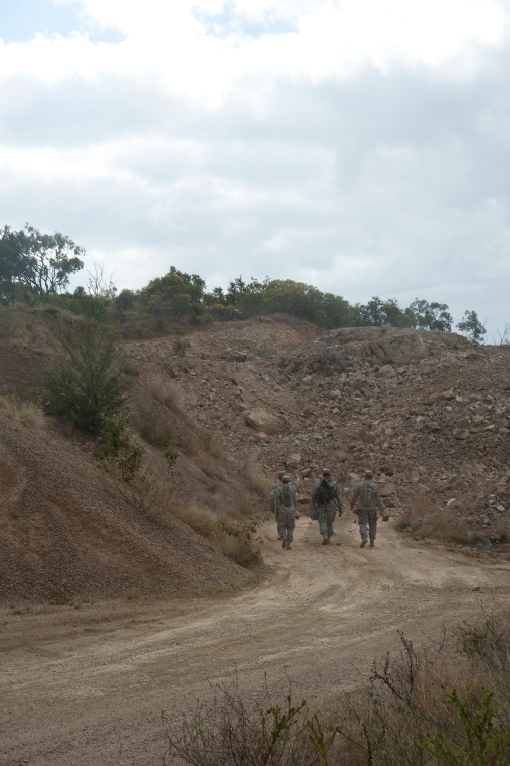 US, Australian Defence Force troops train in Shoalwater Bay Training Area during Talisman Sabre 2011