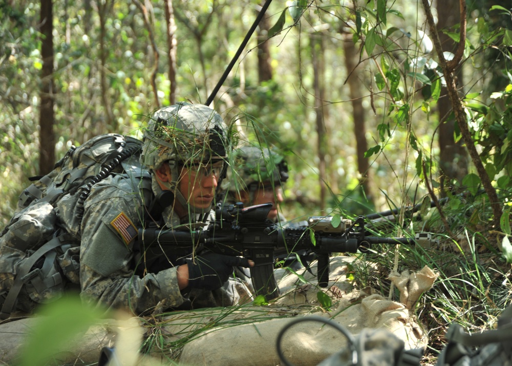 US soldiers train during Talisman Sabre 2011