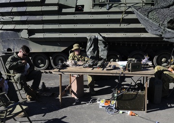 US Marines participate in a scenario exercise during Talisman Sabre 2011