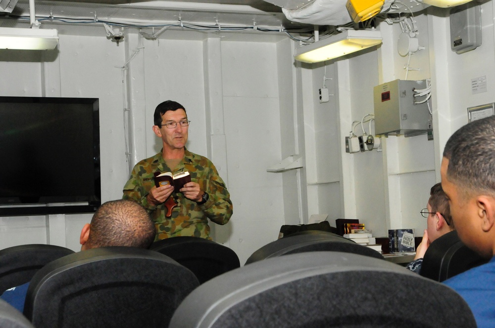 US sailors participate in Talisman Sabre 2011