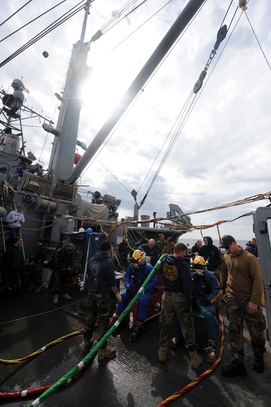 MDSU 2 aboard USNS Grasp