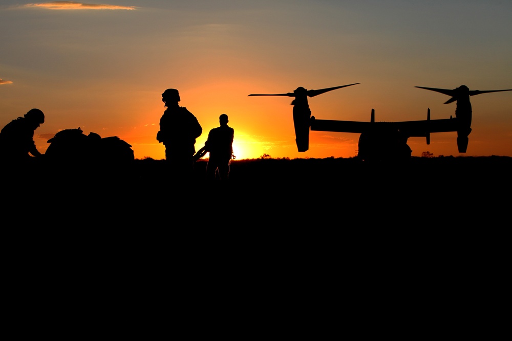 CLB-1 LS Marines provide HST support as part of EMV