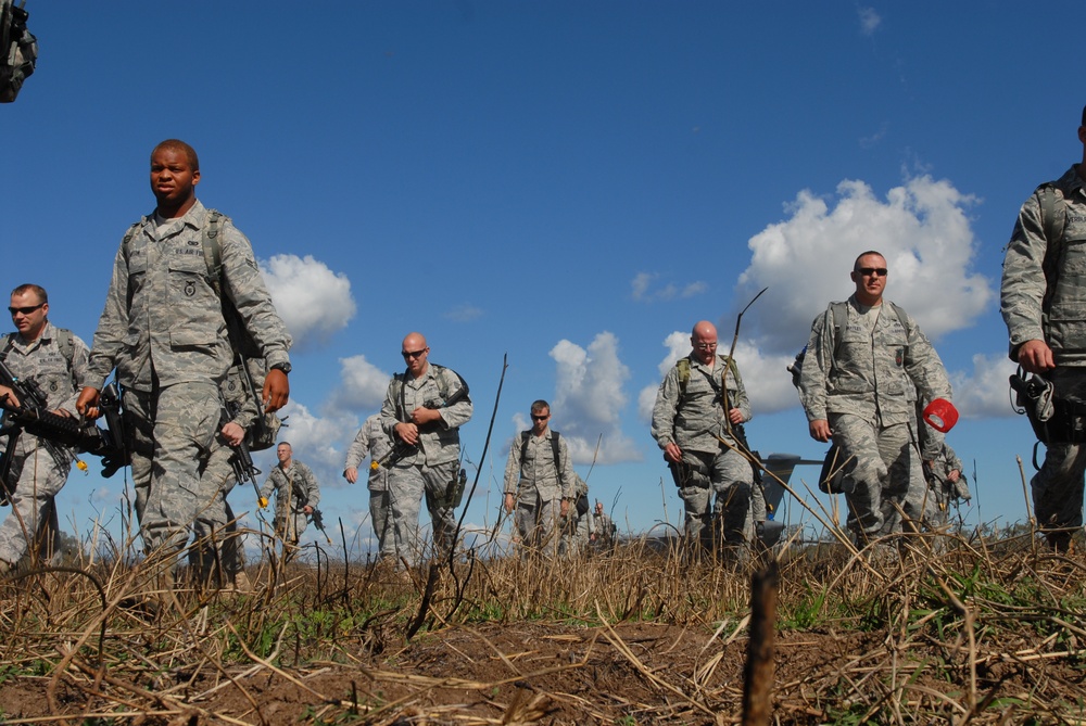 36th Expeditionary Contingency Response Squadron set up camp at Williamson Airfield during Talisman Sabre 2011