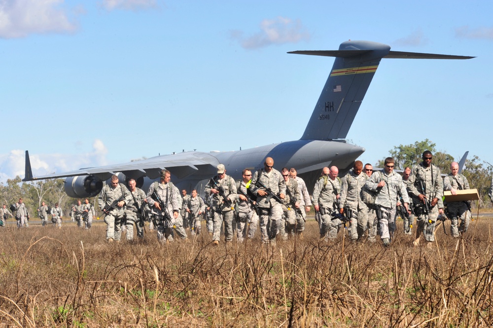 US Air Force 36th Expeditionary Contingency Response Squadronhits the ground running during Talisman Sabre 2011