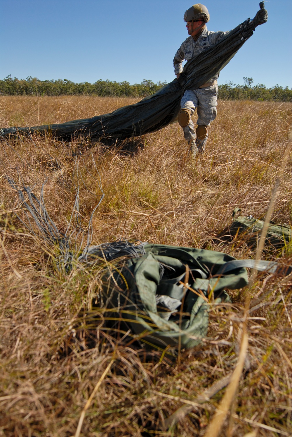 US Air Force 36th Expeditionary Contingency Response Squadron jump from a C-17 during Talisman Sabre 2011