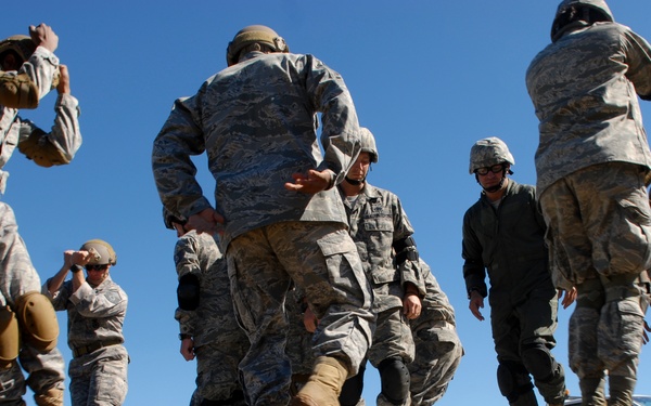 US Air Force 36th Expeditionary Contingency Response Squadron train during Talisman Sabre 2011